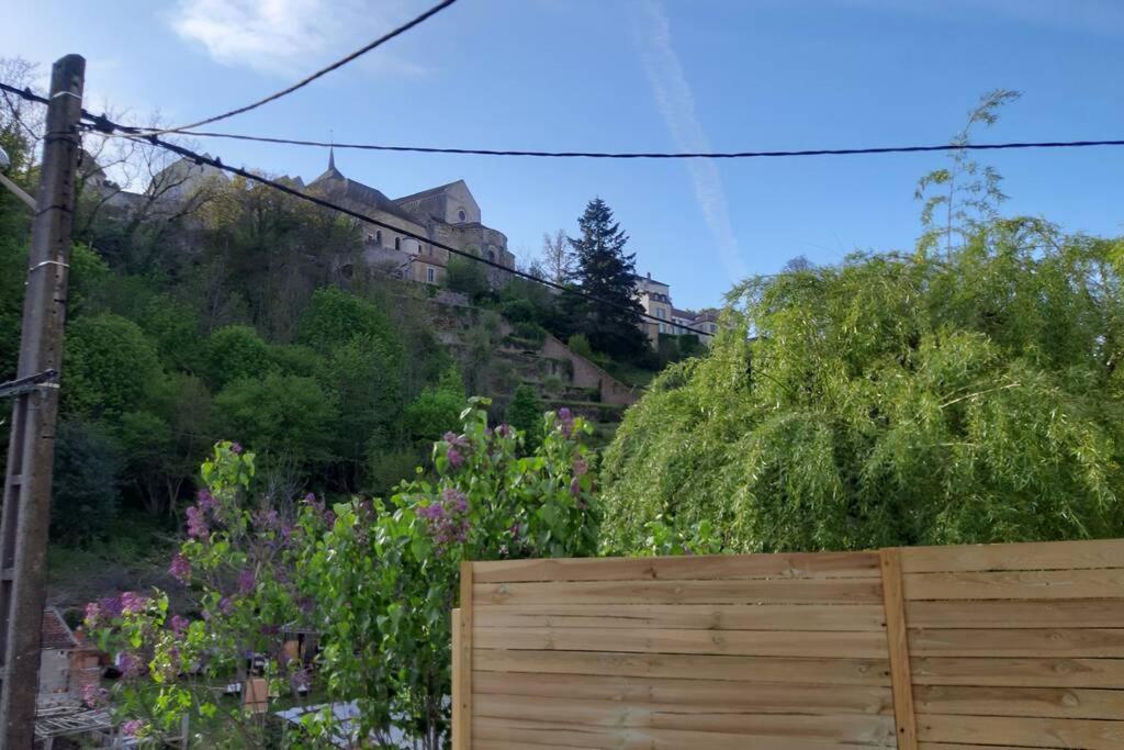 La Petite Maison Dans La Vallee Avallon Exterior foto
